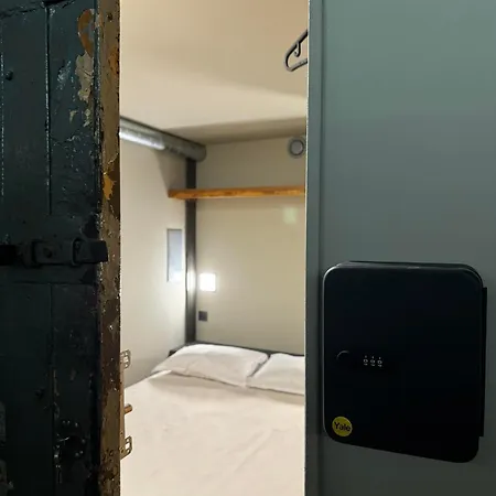 Hostel Swed Cab Embassy Várna