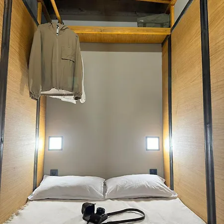 Hostel Swed Cab Embassy